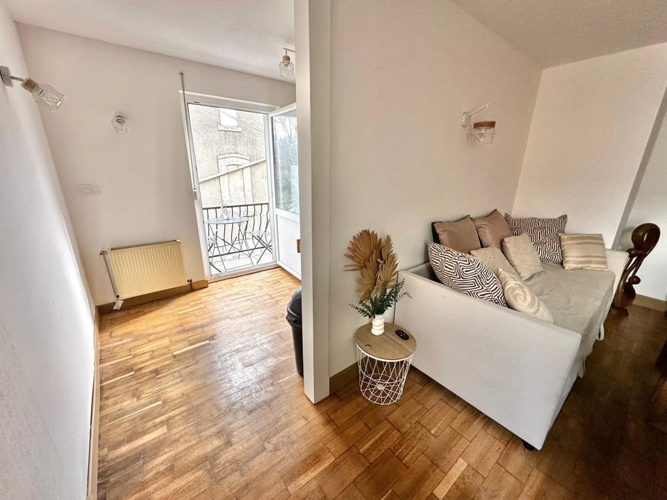 Balcony/Terrace, Living room