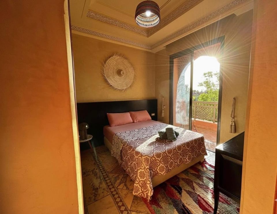 Bed, Photo of the whole room, Bedroom, cot, wardrobe