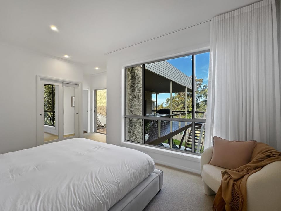 Serene Luxury Retreat on Malua Bay House in Malua Bay