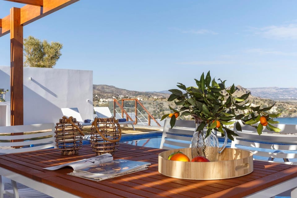 Natural landscape, View (from property/room), Balcony/Terrace, Dining area