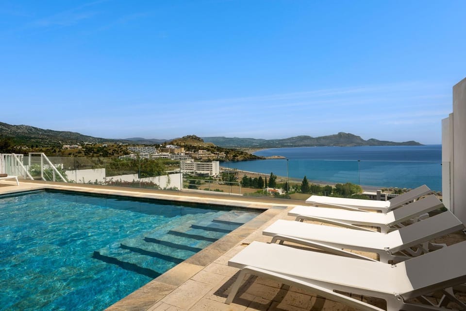 Natural landscape, Pool view, Sea view, sunbed
