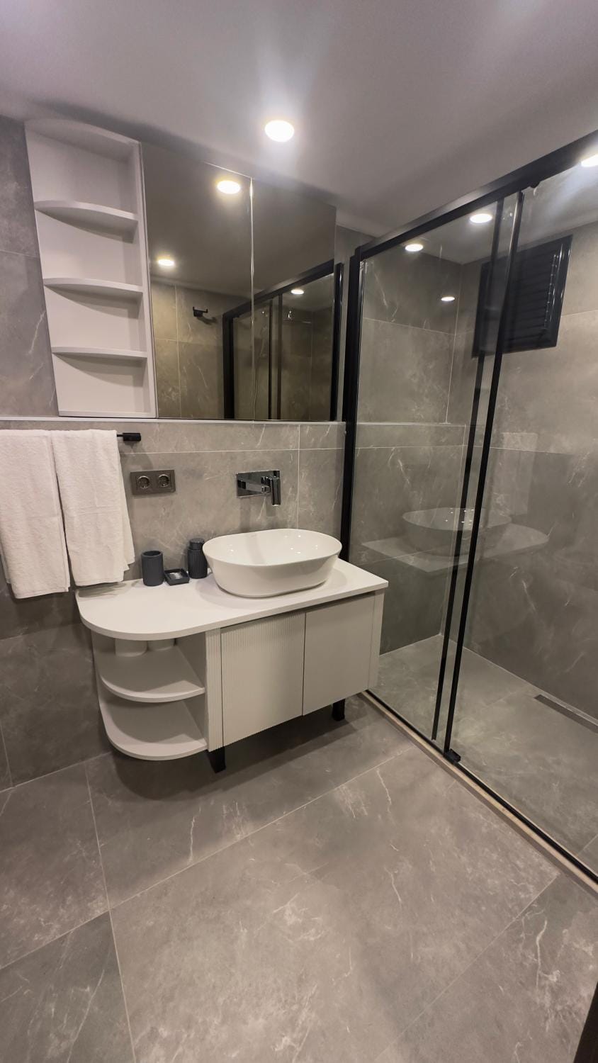 Shower, Toilet, Bathroom