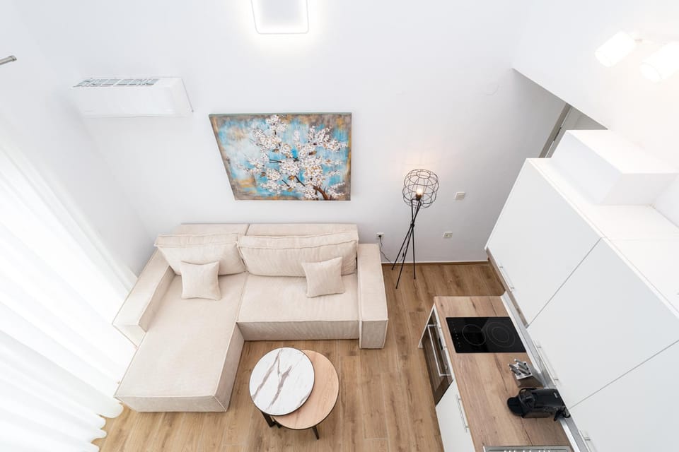 Living room, Seating area, air conditioner