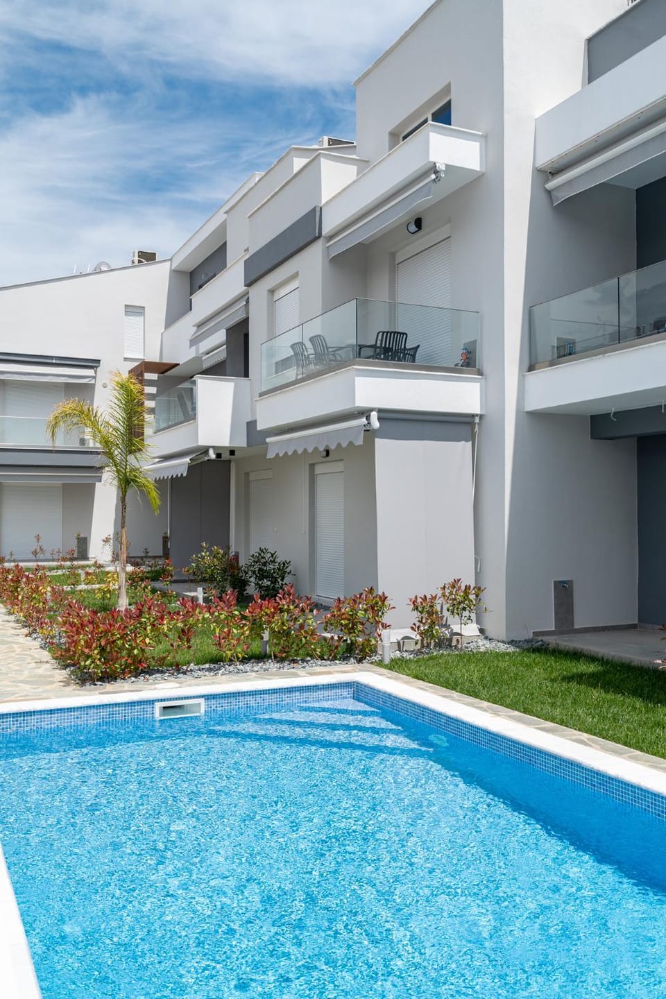 Property building, Swimming pool