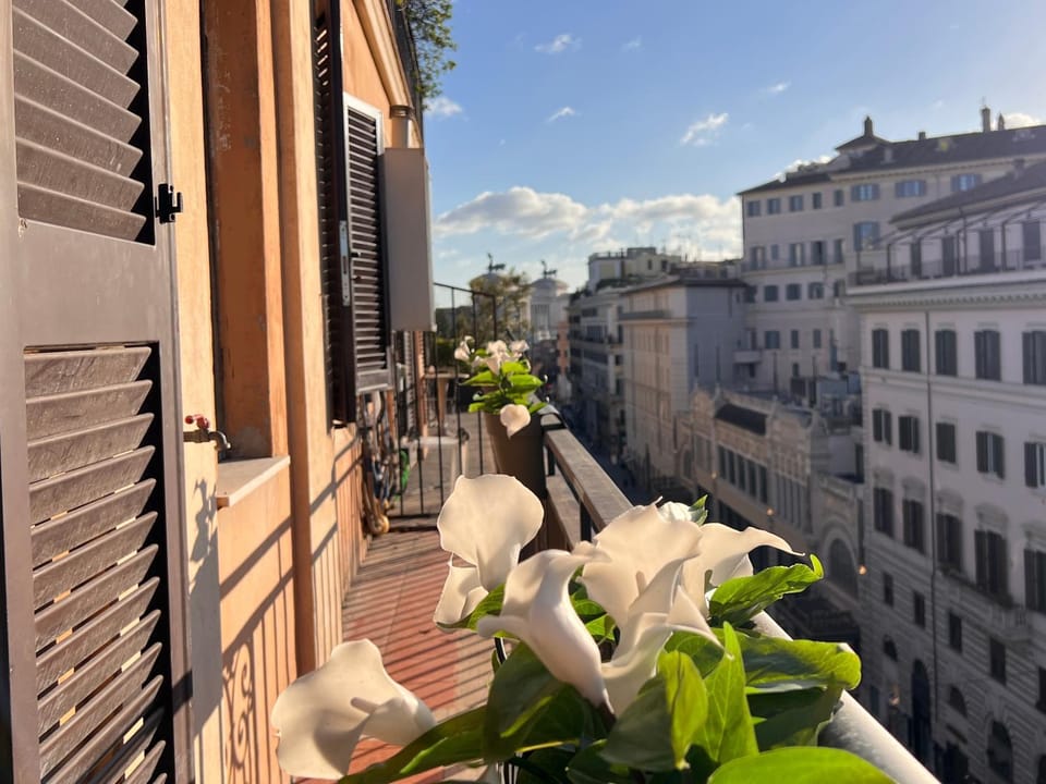 Balcony/Terrace, Landmark view