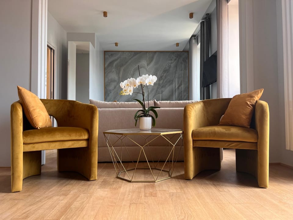 Living room, Seating area, furniture