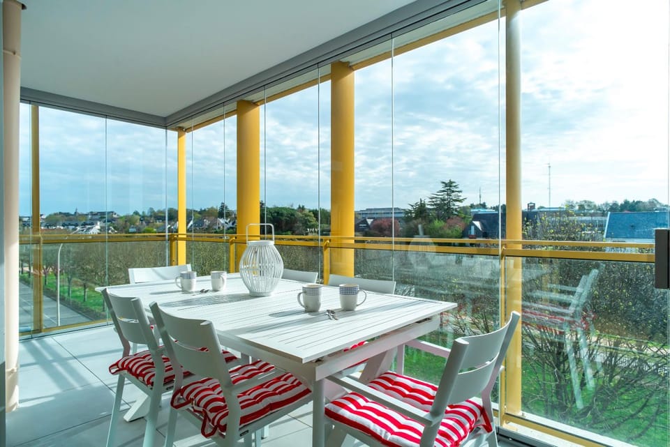 Patio, Dining area