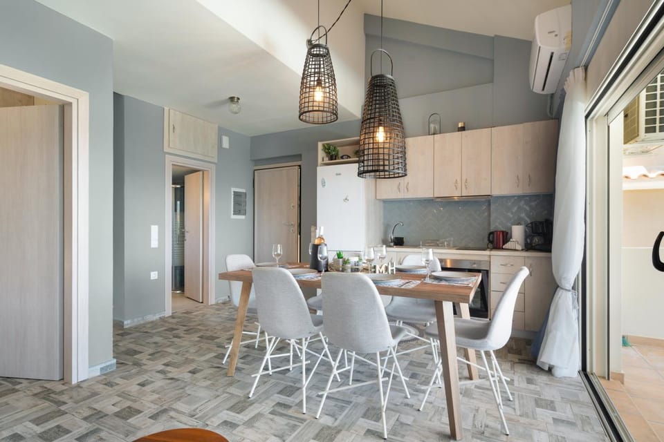 Property building, Kitchen or kitchenette, Living room