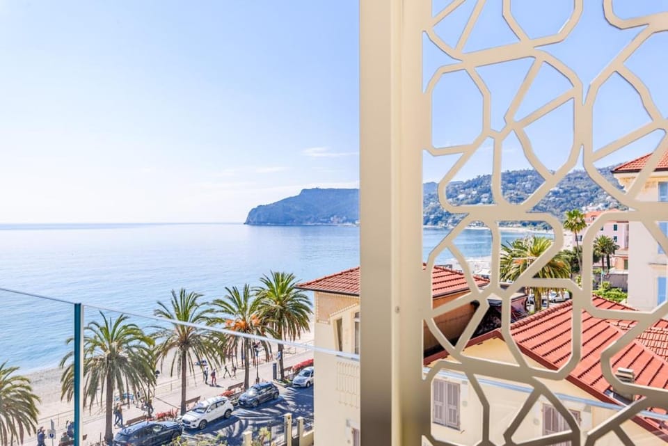 Patio, Balcony/Terrace, Dining area, Sea view