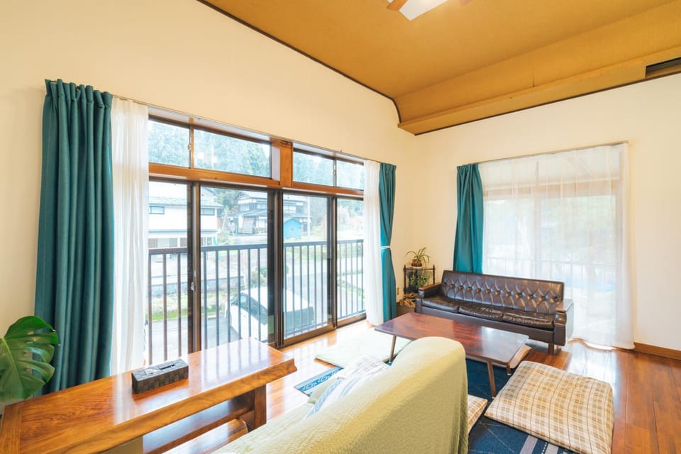 魚沼ヒミツ基地 Bed and Breakfast in Japan