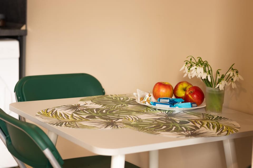 Food and drinks, Dining area