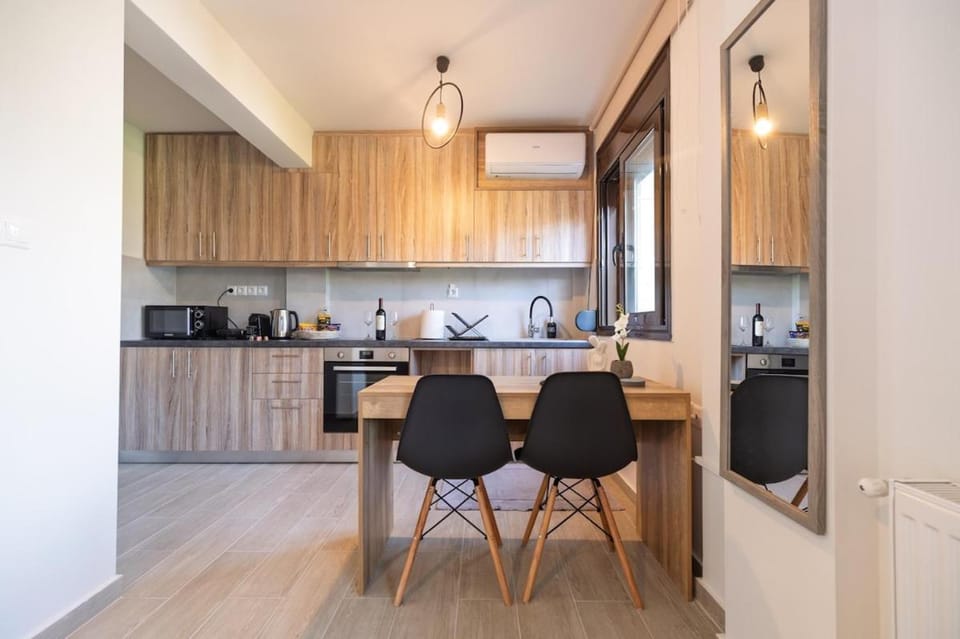 New, Comfy, Spotless Studio in Ilioupoli, Athens Apartment in South Athens