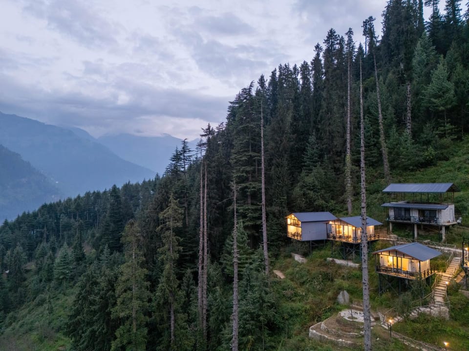 Property building, Natural landscape, Mountain view