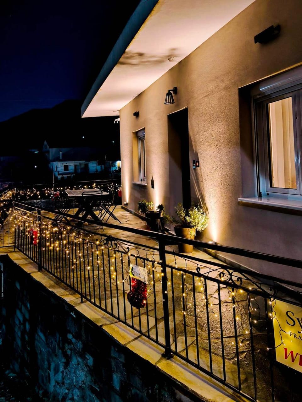 Night, View (from property/room), Balcony/Terrace