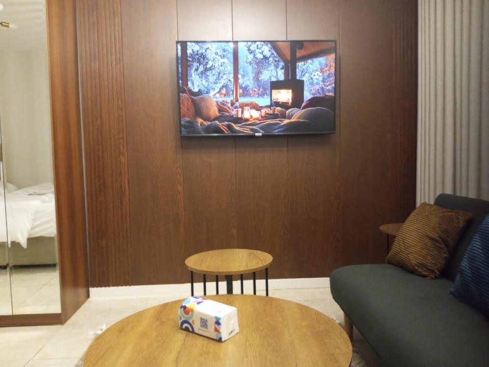 TV and multimedia, Seating area