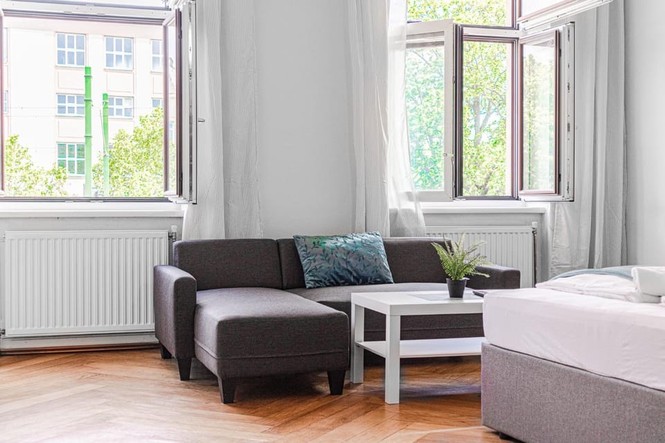 Bed, Living room, Seating area, Bedroom