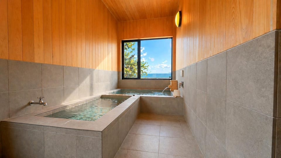 Bathroom, Bath