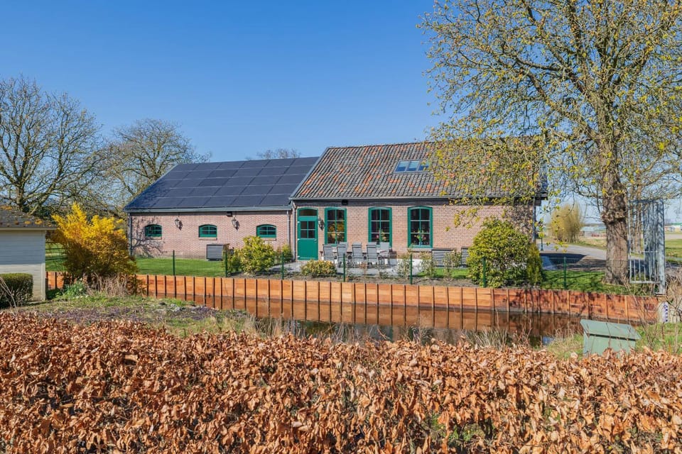 Property building, Spring, Day, Garden, Garden view