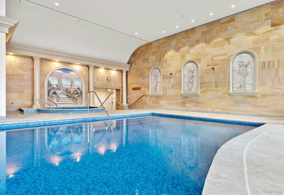 Pool view, Swimming pool