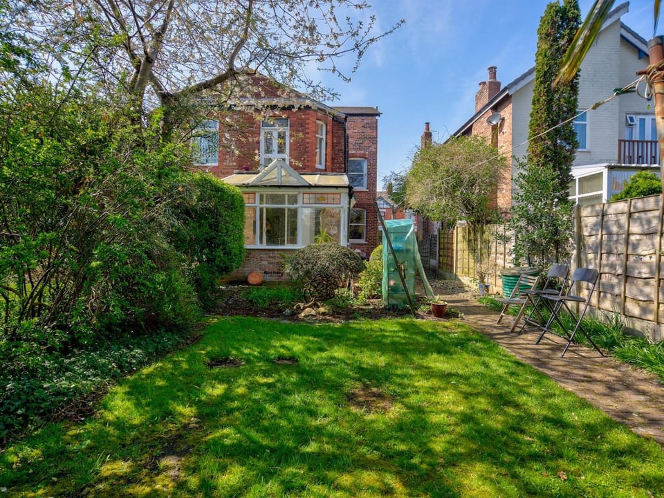 Property building, Spring, Natural landscape, Garden, Other, Garden view