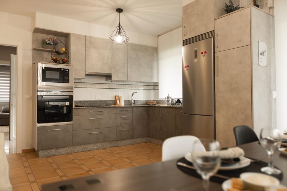Kitchen or kitchenette, Dining area, oven, stove, toaster