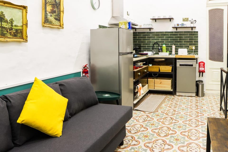 Traditional Maltese Maisonette with Internal Yard and Jacuzzi Apartment in Malta