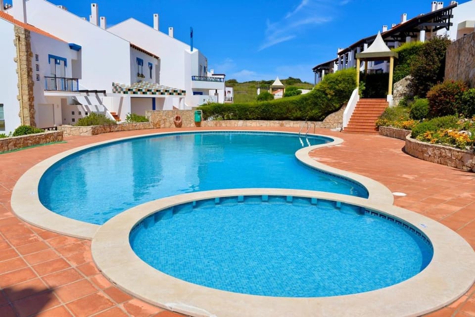 'Collasão' - Stunning Duplex with Pool & Sea Views Apartment in Portugal