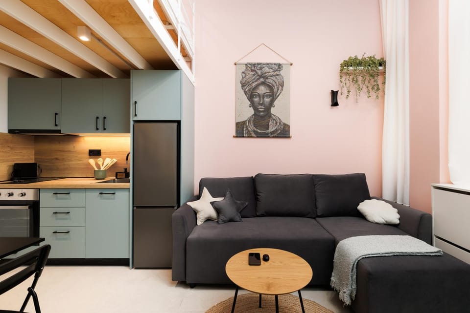 Kitchen or kitchenette, Living room, Seating area, oven, stove