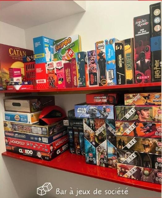 Privatize 3 lofts 300 m2 & games bar by LOFT URBAN Apartment in Saint-Étienne