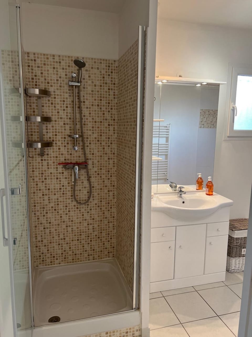 Shower, Bathroom