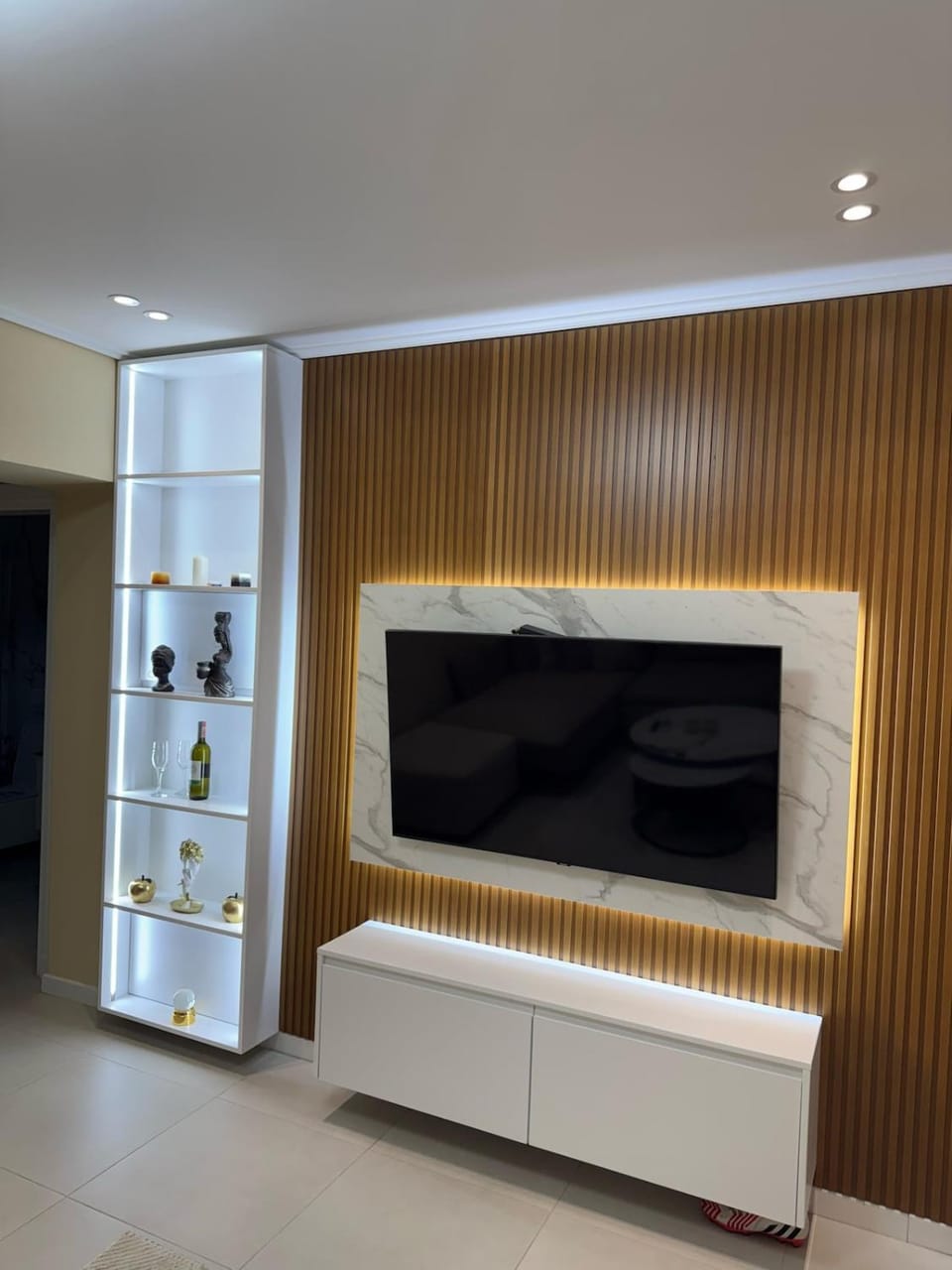 Communal lounge/ TV room
