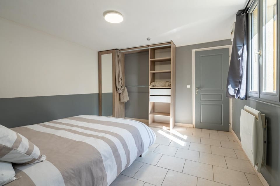 Bed, Bedroom, wardrobe