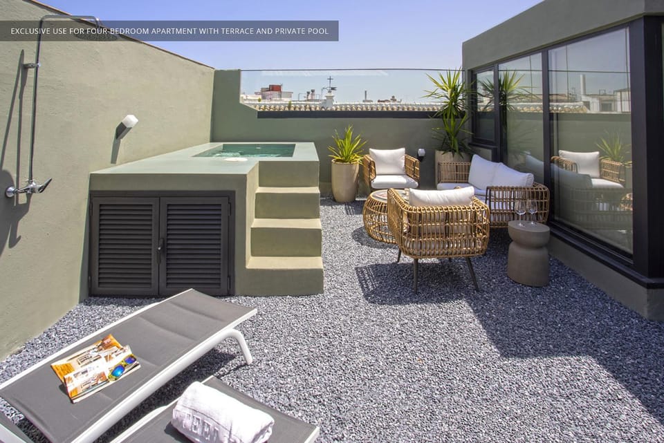 Spring, Day, Summer, View (from property/room), Balcony/Terrace, Living room, Seating area, Dining area, Pool view, Swimming pool, sunbed