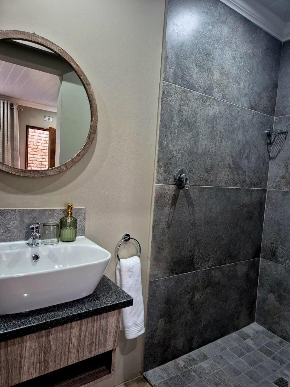 EveGreen Guest Lodge Bed and Breakfast in North West, South Africa