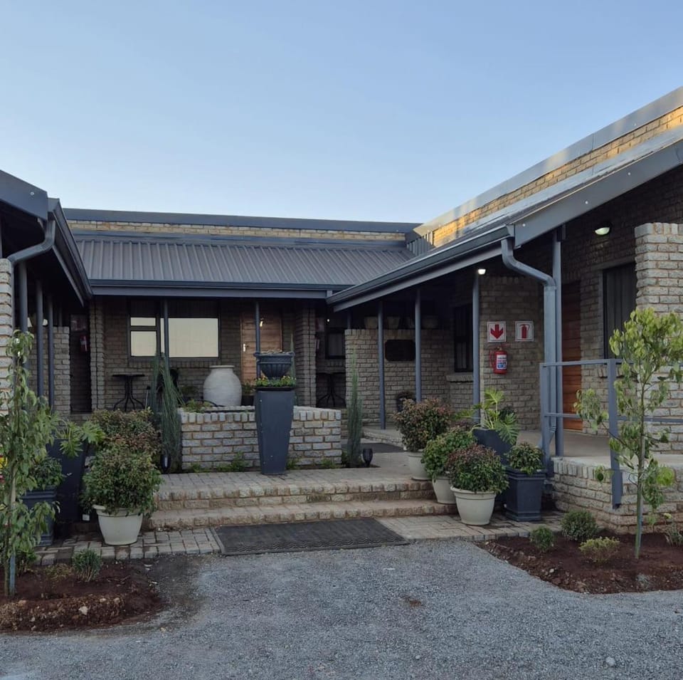 EveGreen Guest Lodge Bed and Breakfast in North West, South Africa