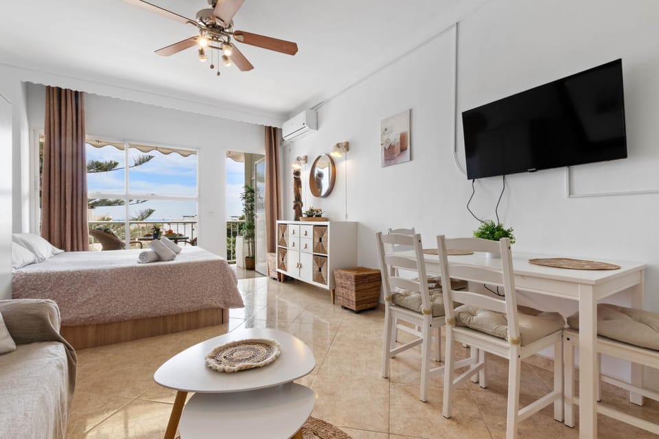 Carihuela Palace 414 By IVI Real Estate Apartment in Torremolinos