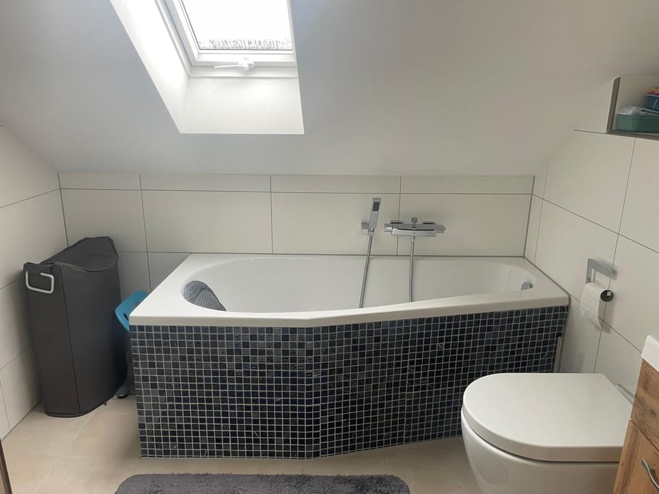 Renovierte Ferienwohnung mit 2 Schlafzimmern und Schlafcouch Apartment in Bielefeld