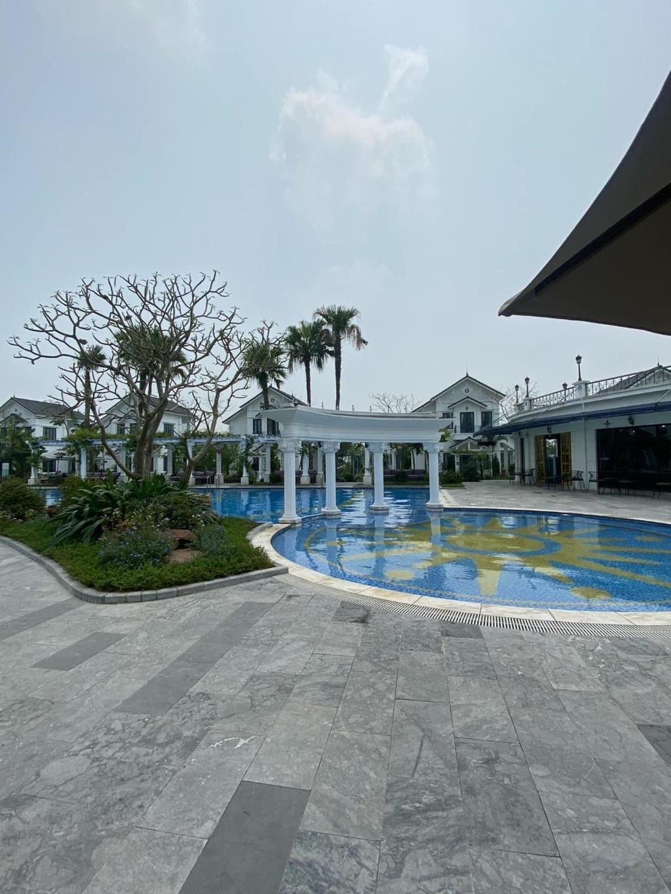 Swimming pool, Swimming pool
