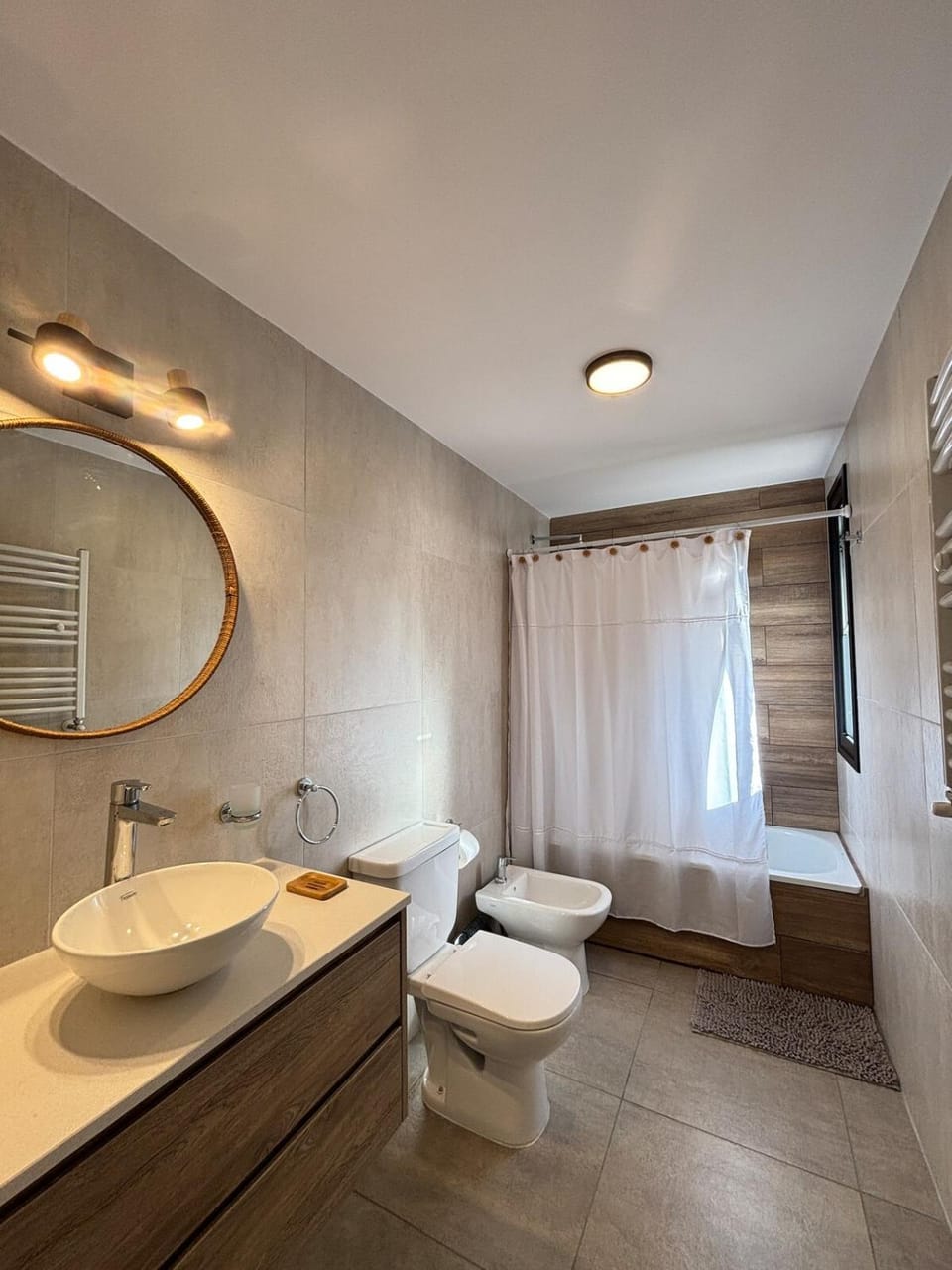 Depto céntrico de calidad con parrilla y cochera Apartment in Tandil