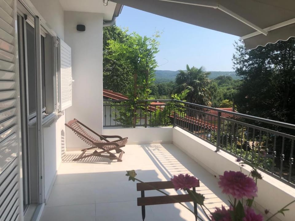 Apartment Lena Apartment in Primorje-Gorski Kotar County