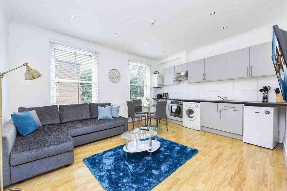 Relaxed Crouch Hill Getaway by MoreThanStays Apartment in London Borough of Islington