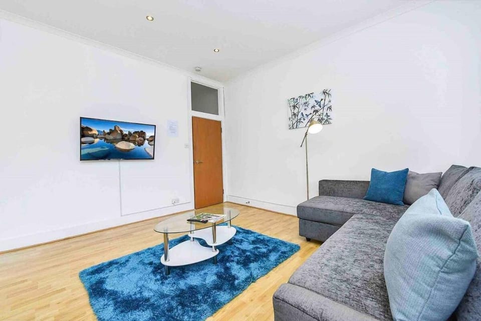Relaxed Crouch Hill Getaway by MoreThanStays Apartment in London Borough of Islington
