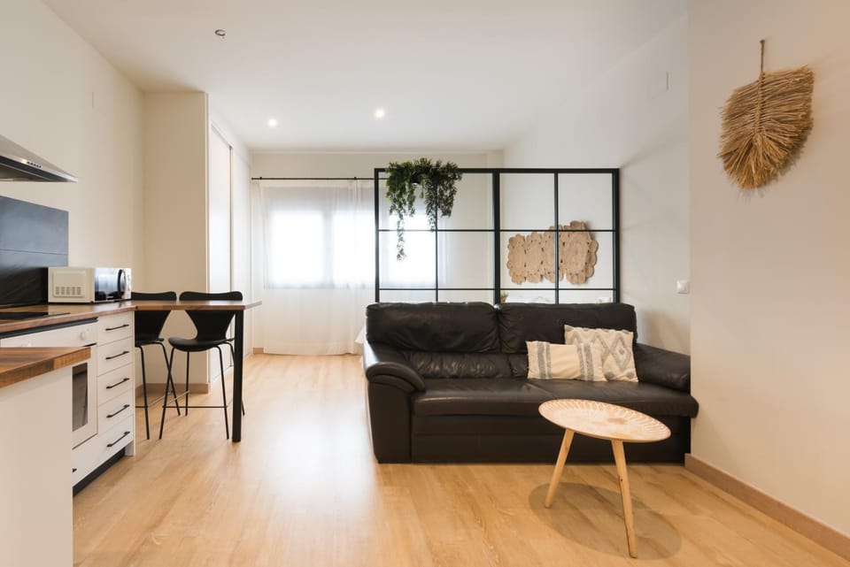TV and multimedia, Kitchen or kitchenette, Living room, Dining area