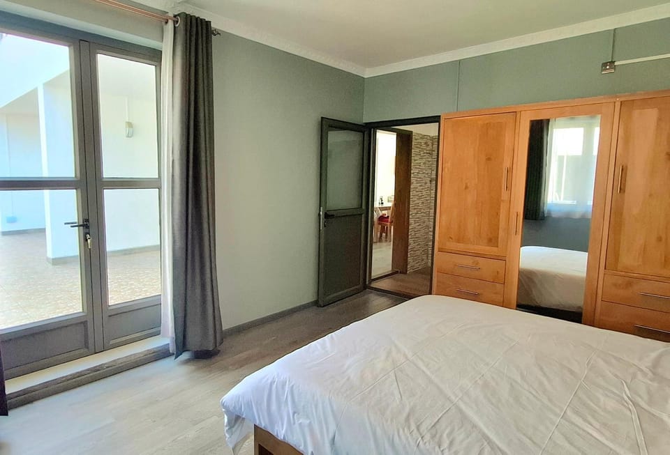 Bed, Photo of the whole room, Bedroom, wardrobe