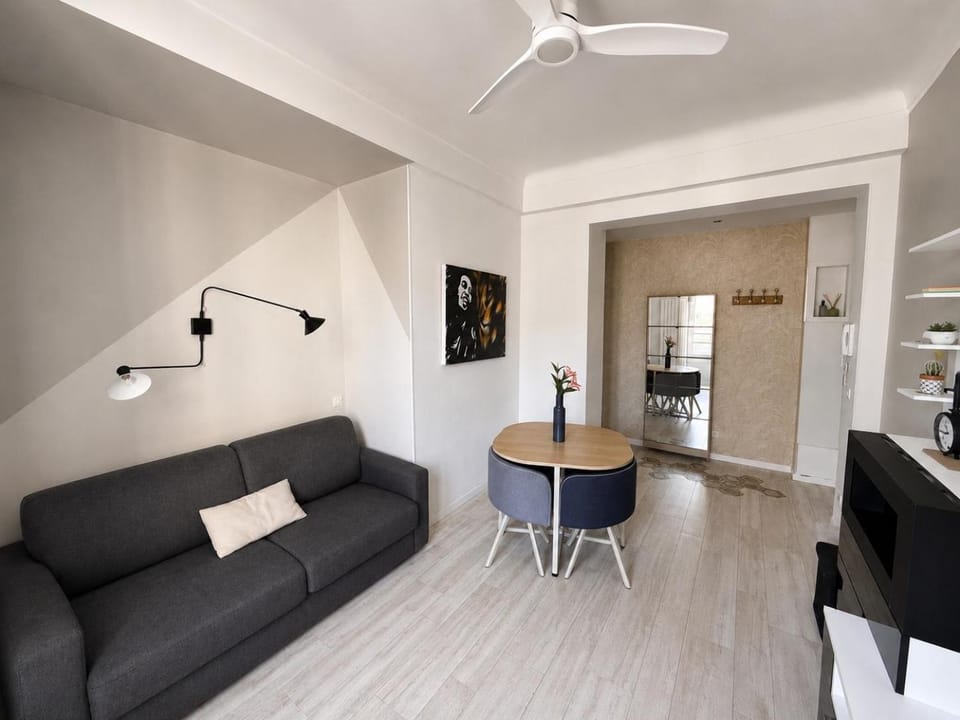 Apartment Port Apartment in Nice