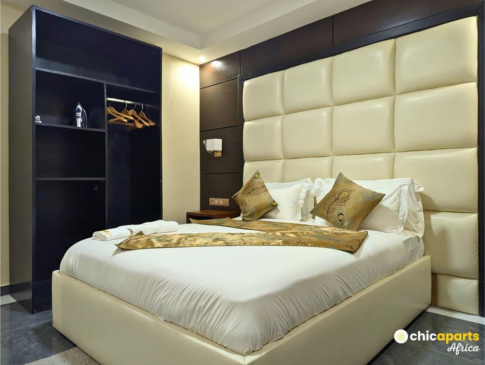 Bed, Photo of the whole room, Bedroom, wardrobe