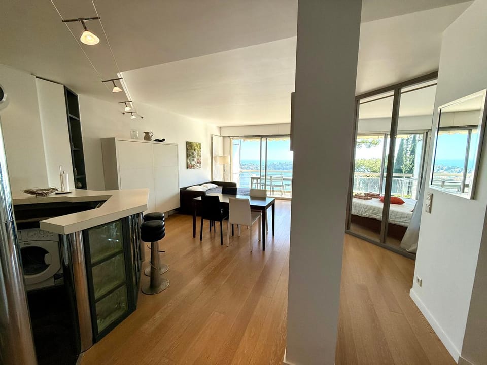 Natural landscape, Living room, Seating area, Dining area