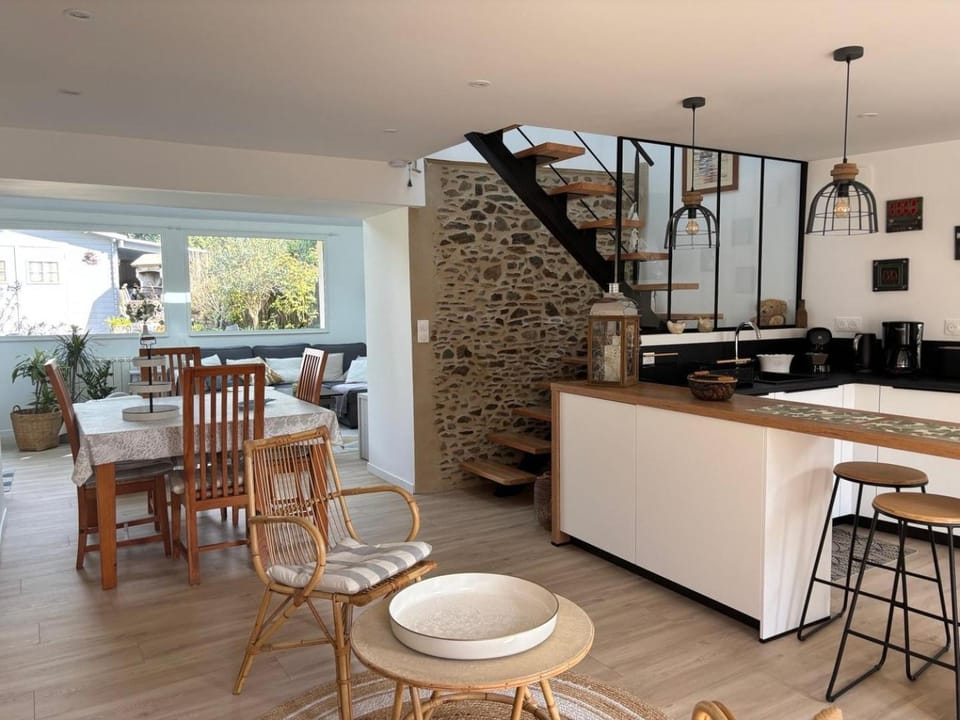 Les Alizés - longère rénové Bed and Breakfast in Étables-sur-Mer