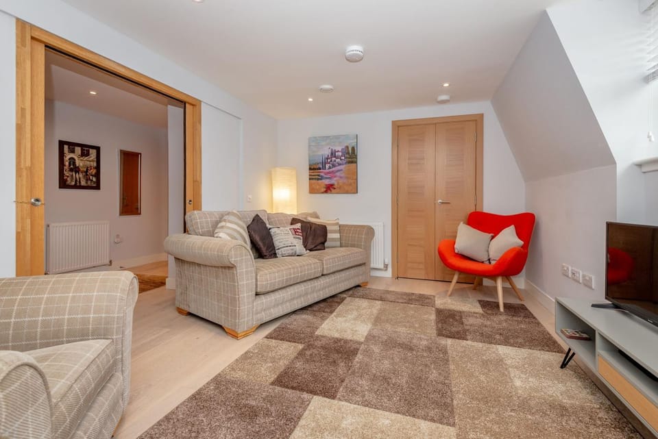 Communal lounge/ TV room, Living room