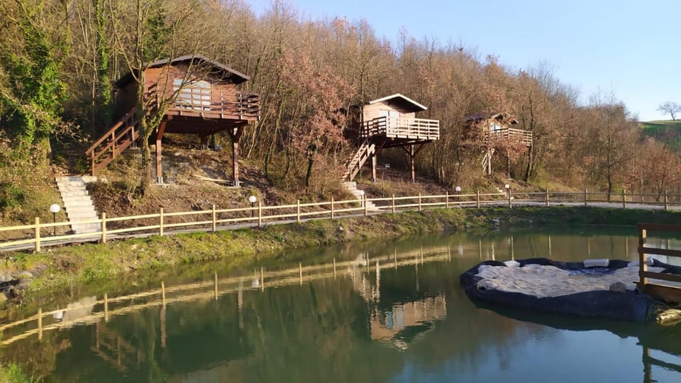 Property building, Lake view